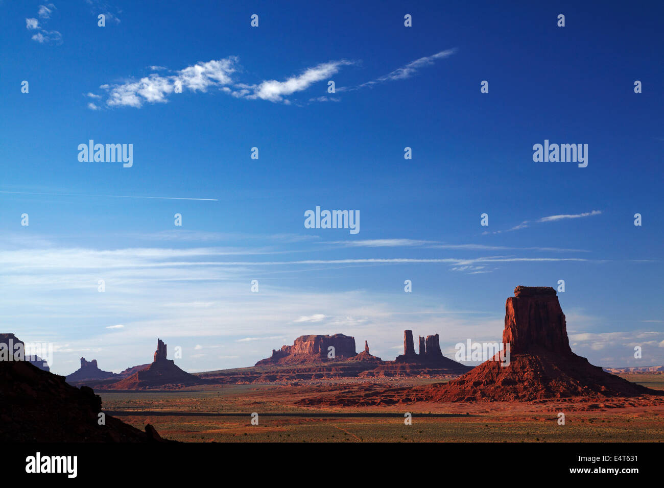 Vue d'artistes Point, Monument Valley, Navajo Nation, Arizona/Utah, États-Unis Frontière Banque D'Images