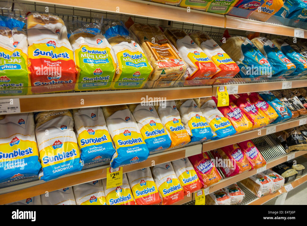 Melbourne Australie,Coles Central,épicerie,supermarché,nourriture,afficher  vente étagères,pain,blanc,Tip Top,AU140319171 Photo Stock - Alamy