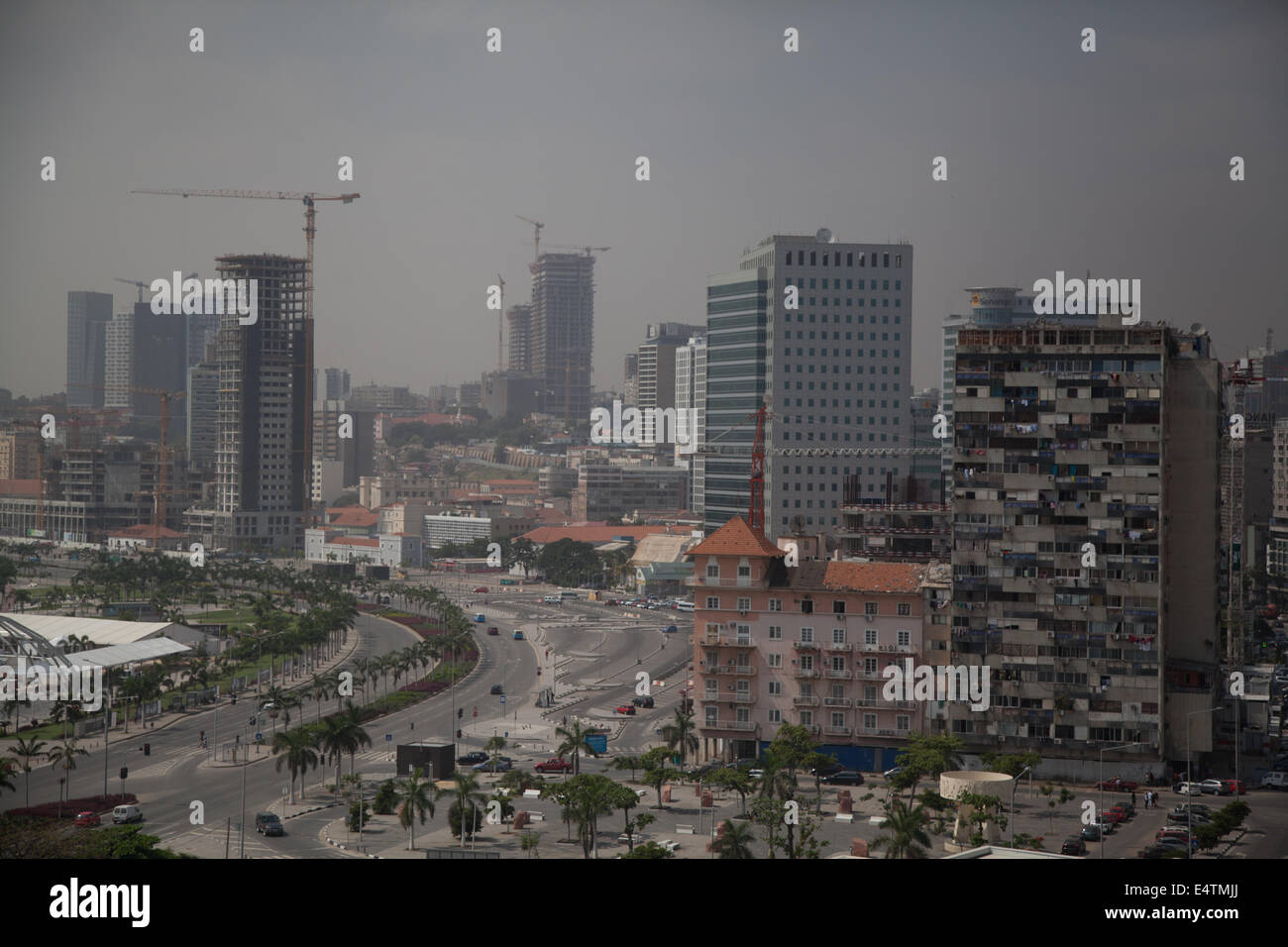 L'Angola, Luanda buildings Pays Ville paysage urbain profil sky scrapers nouvelle vie en ville Banque D'Images