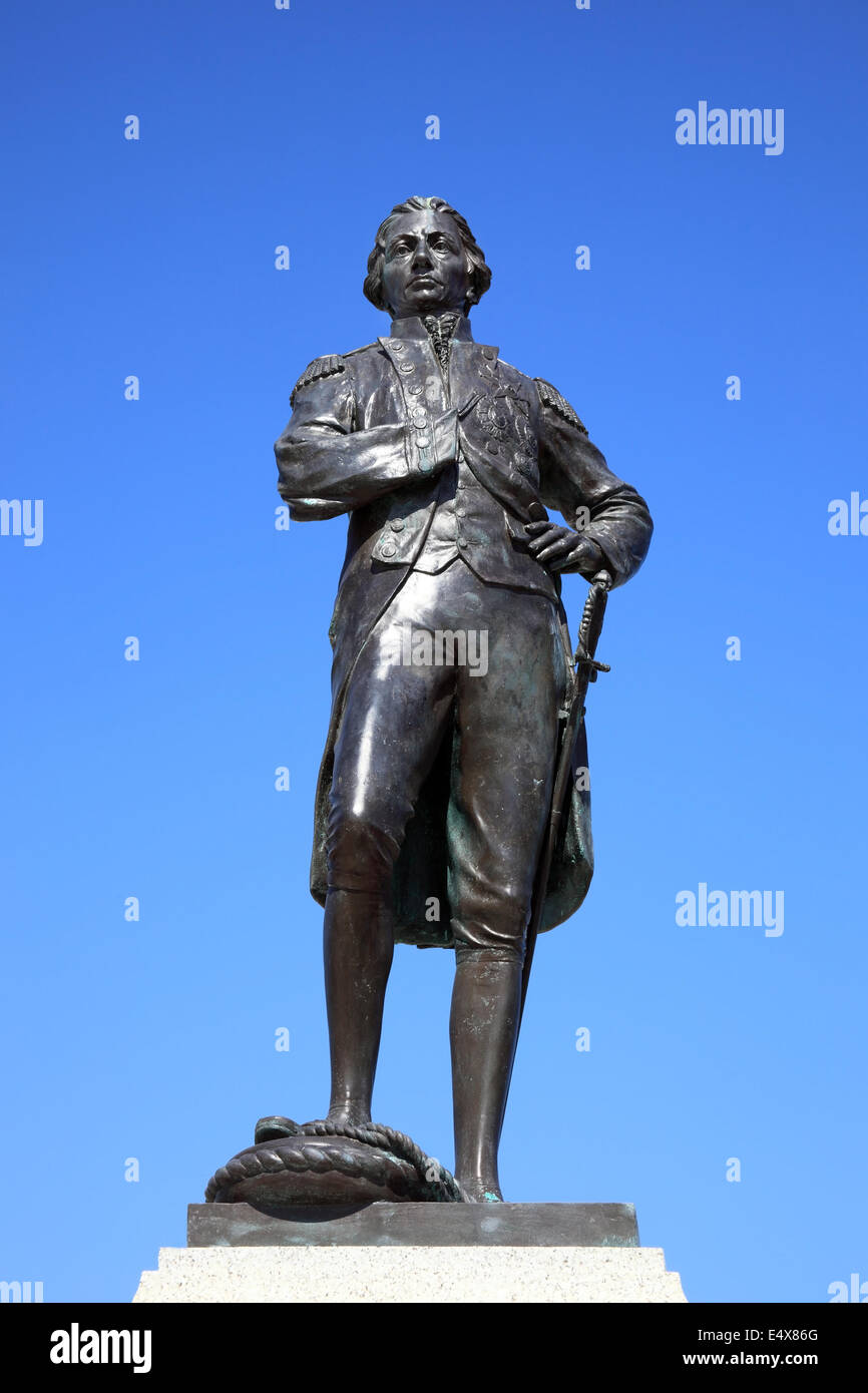 L'amiral Lord Horatio Nelson statue en vieux Portsmouth commémorant son dernier pied de HMS Victory Banque D'Images