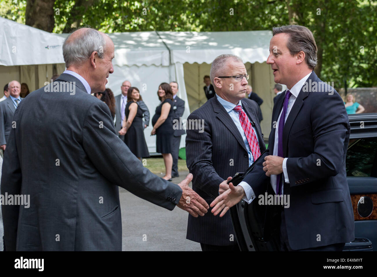 Le Premier ministre britannique, David Cameron, visites Imperial War Museum à Londres Banque D'Images