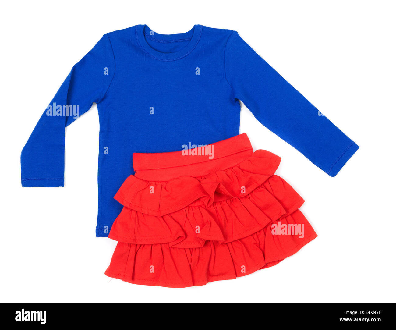 Bébé bleu Chemisier et jupe rouge Banque D'Images