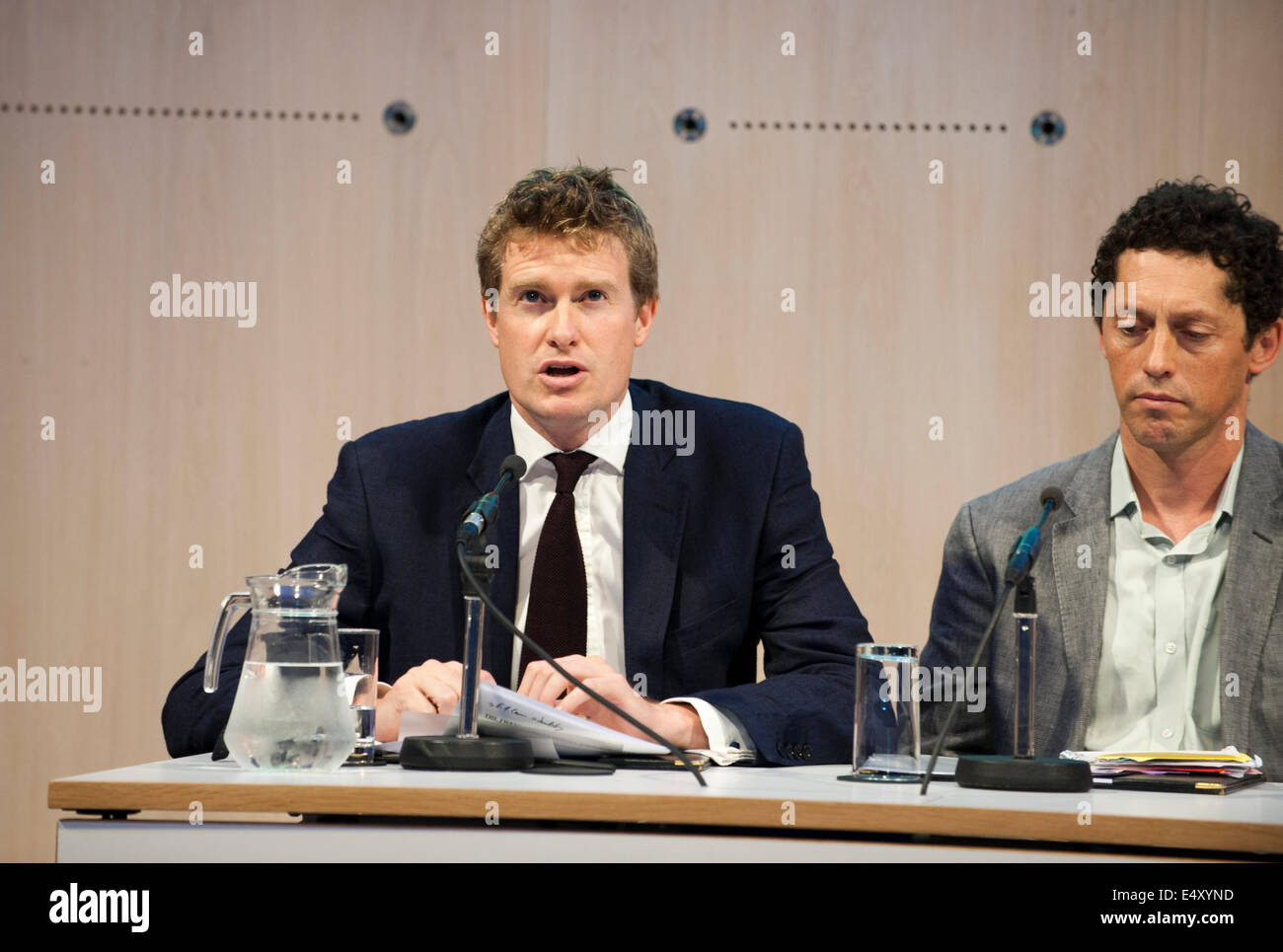 Londres, Royaume-Uni. 17 juillet, 2014. Tristam Hunt Secrétaire à l'éducation de l'ombre avec du travail Joe Hallgarten président de RSA RSA talk London Uk Crédit : Prixnews/Alamy Live News Banque D'Images