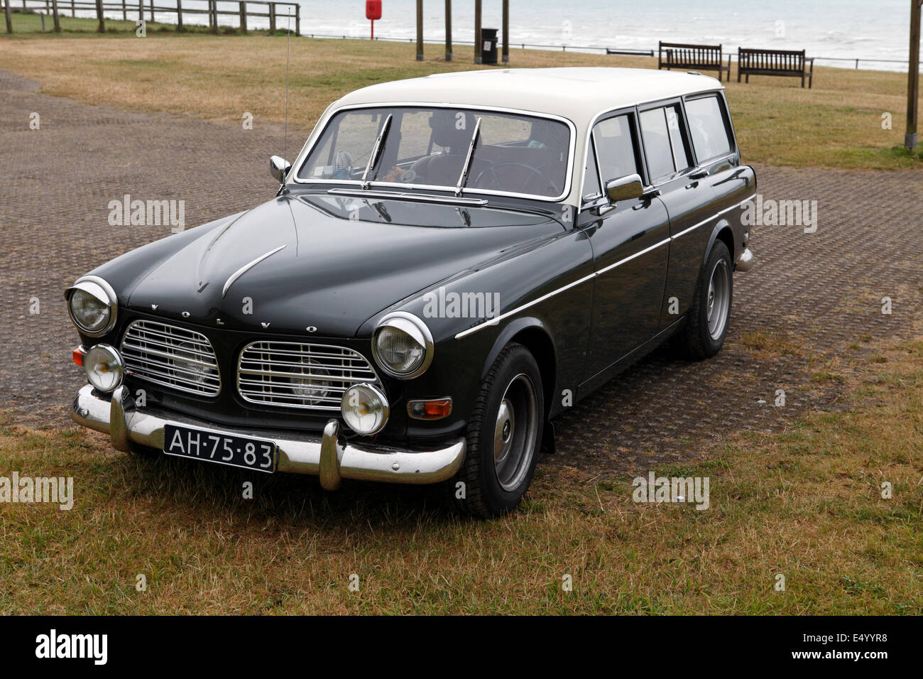 Old volvo estate Banque de photographies et d'images à haute résolution -  Alamy