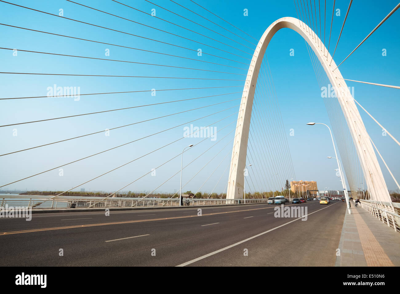 Pont à haubans de suspension Banque D'Images
