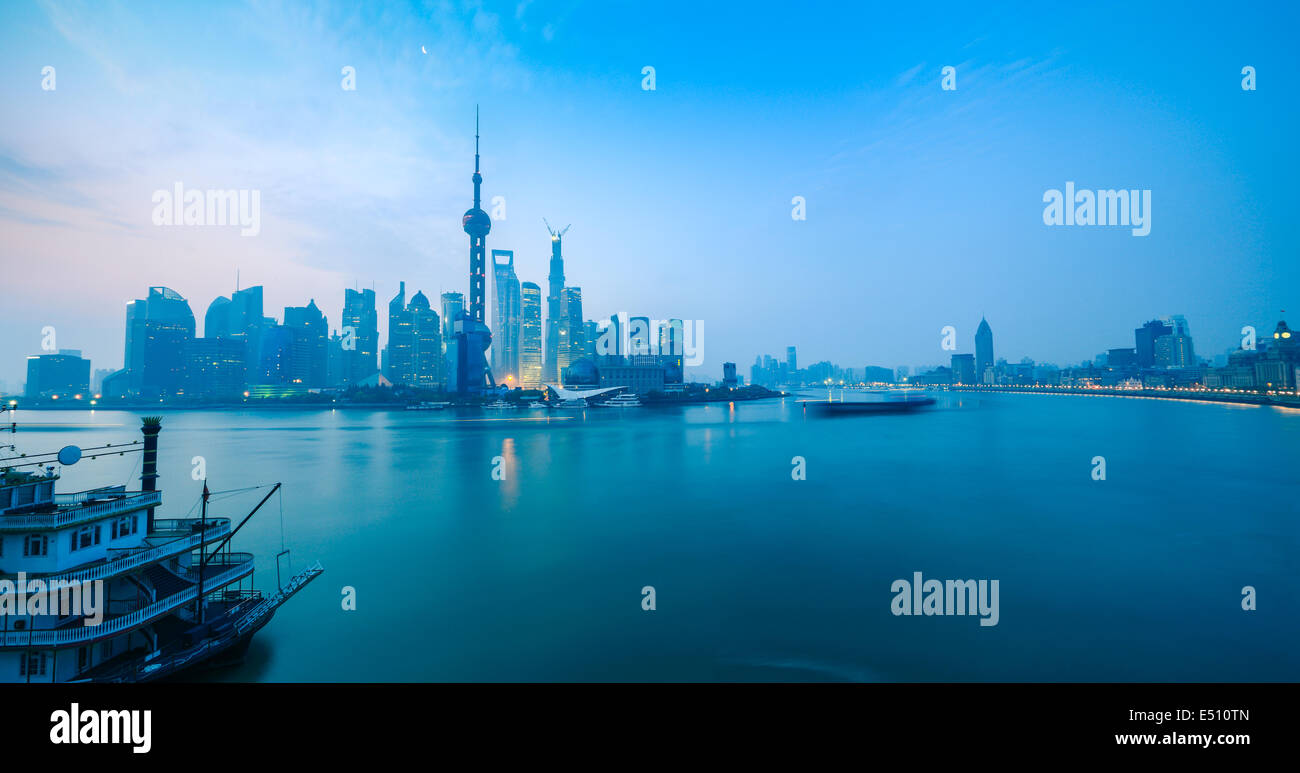 Shanghai l'aube vue panoramique Banque D'Images