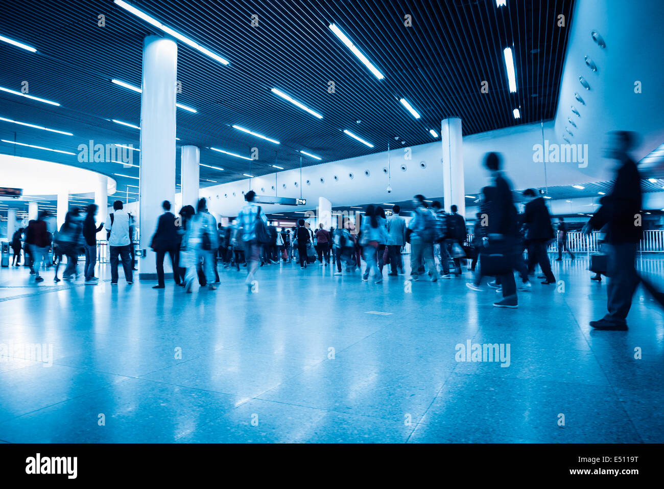 Foule avec subway station Banque D'Images