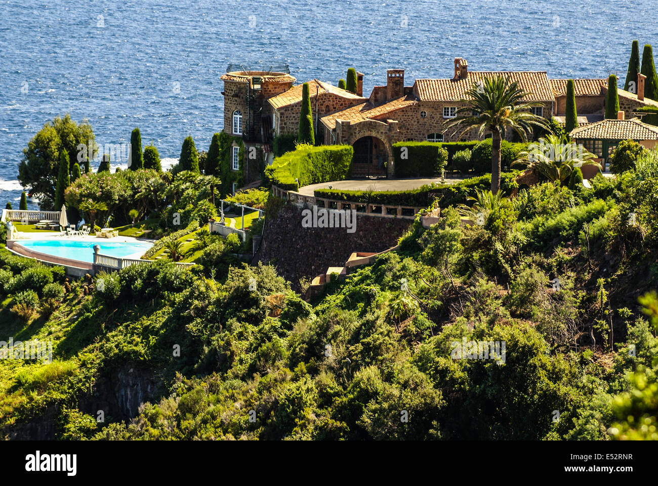 Jolie maison à Antibes. Antibes est une ville de villégiature dans le département Alps-Maritimes dans le sud-est de la France entre Cannes et Nic Banque D'Images