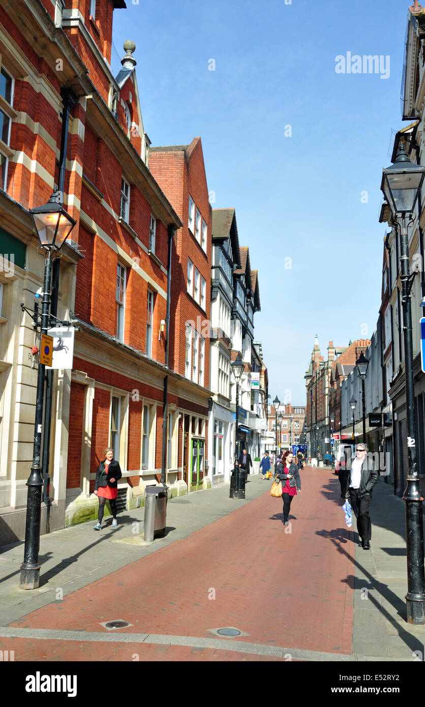 Cross Street, Reading, Berkshire, Angleterre, Royaume-Uni Banque D'Images