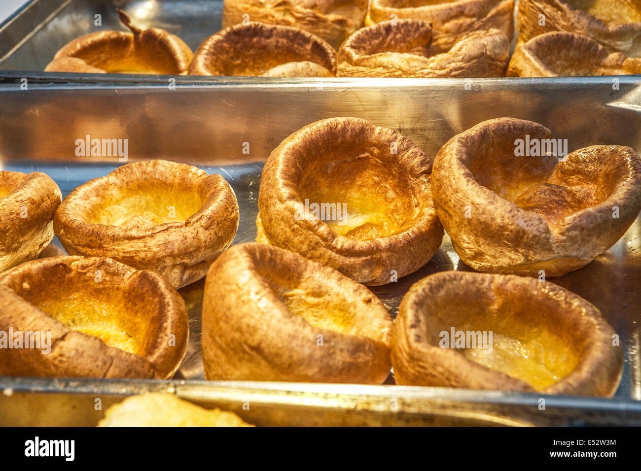 Yorkshire puddings cuit à une Street Food Festival à Londres Banque D'Images
