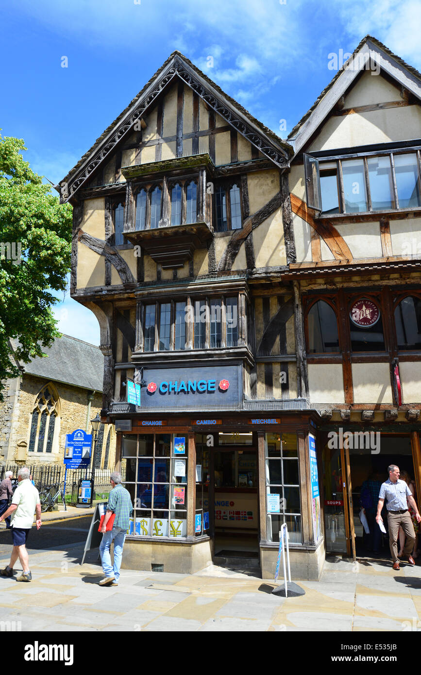Service de change boutique au 14e siècle, bâtiment à colombages, Cornmarket Street, Oxford, Oxfordshire, Angleterre, Royaume-Uni Banque D'Images