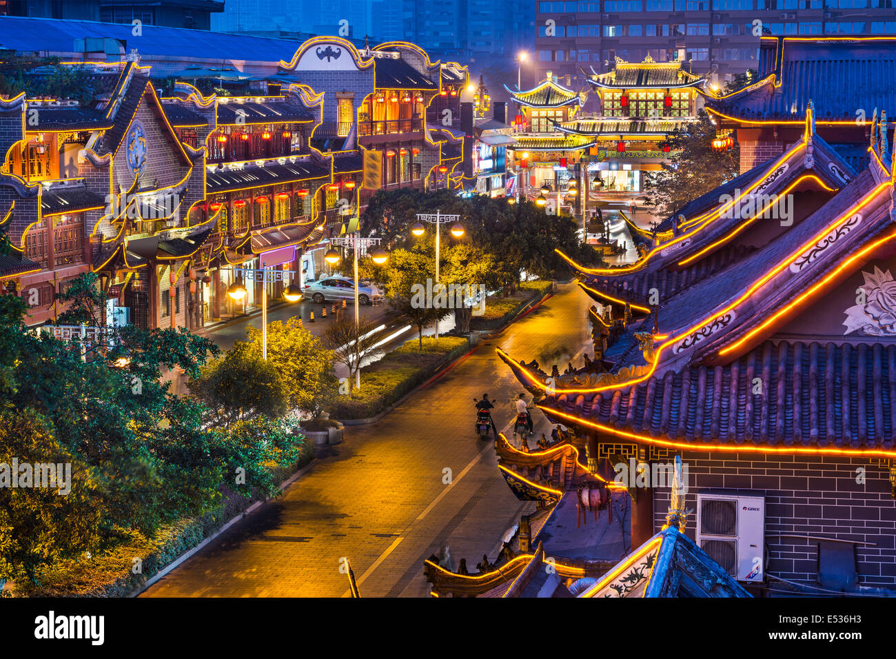 Chengdu, Chine au Qintai Road traditionnel district. Banque D'Images