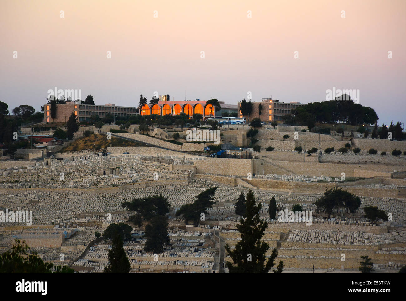 Mont des oliviers dans le coucher du soleil la lumière, Jérusalem, Israël Banque D'Images