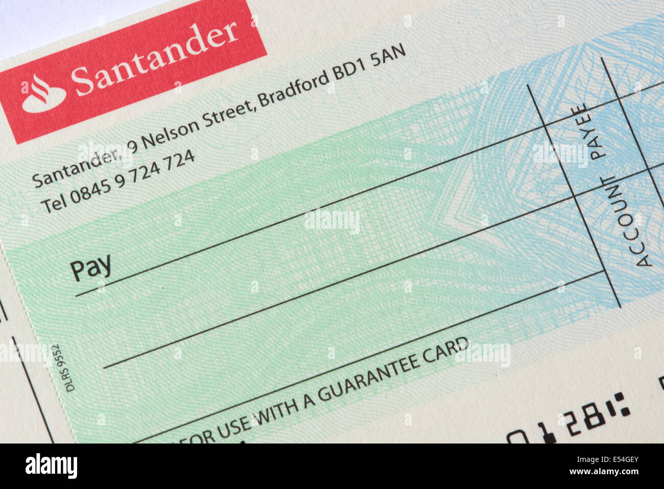 Chèque De Banque Santander vierge Banque D'Images