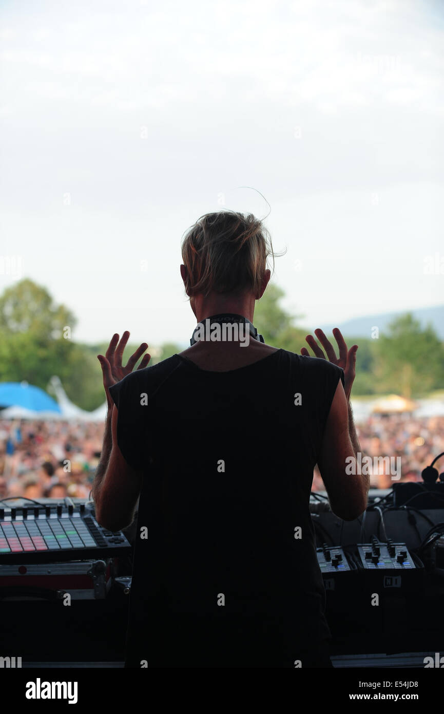 Freiburg, Allemagne. 19 juillet, 2014. Pionnier de la musique électronique Richie Hawtin au festival mer vous près de Fribourg. Photo : Miroslav Dakov/ Alamy Live News Banque D'Images