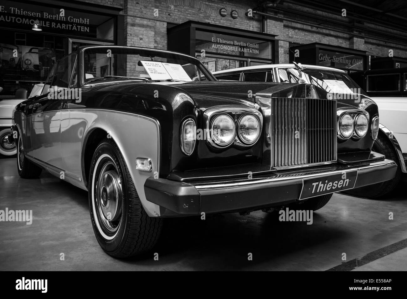 Deux portes Rolls-Royce Corniche convertible I. Noir et blanc. 27e jour - Berlin Brandebourg Oldtimer Banque D'Images