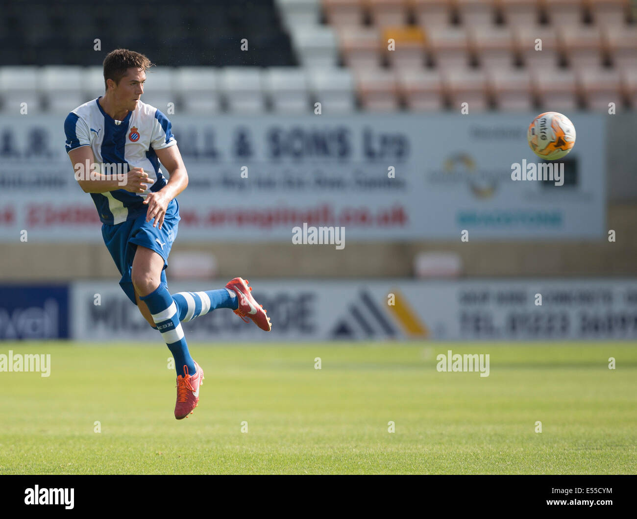 Cambridge, UK. 19 juillet, 2014. Pré saison Friendly. Cambridge United contre Espanyol dans l'Absolu Sports Travel Cup. Jose Antonio Raillo Arenas de l'Espanyol. © Plus Sport Action/Alamy Live News Banque D'Images