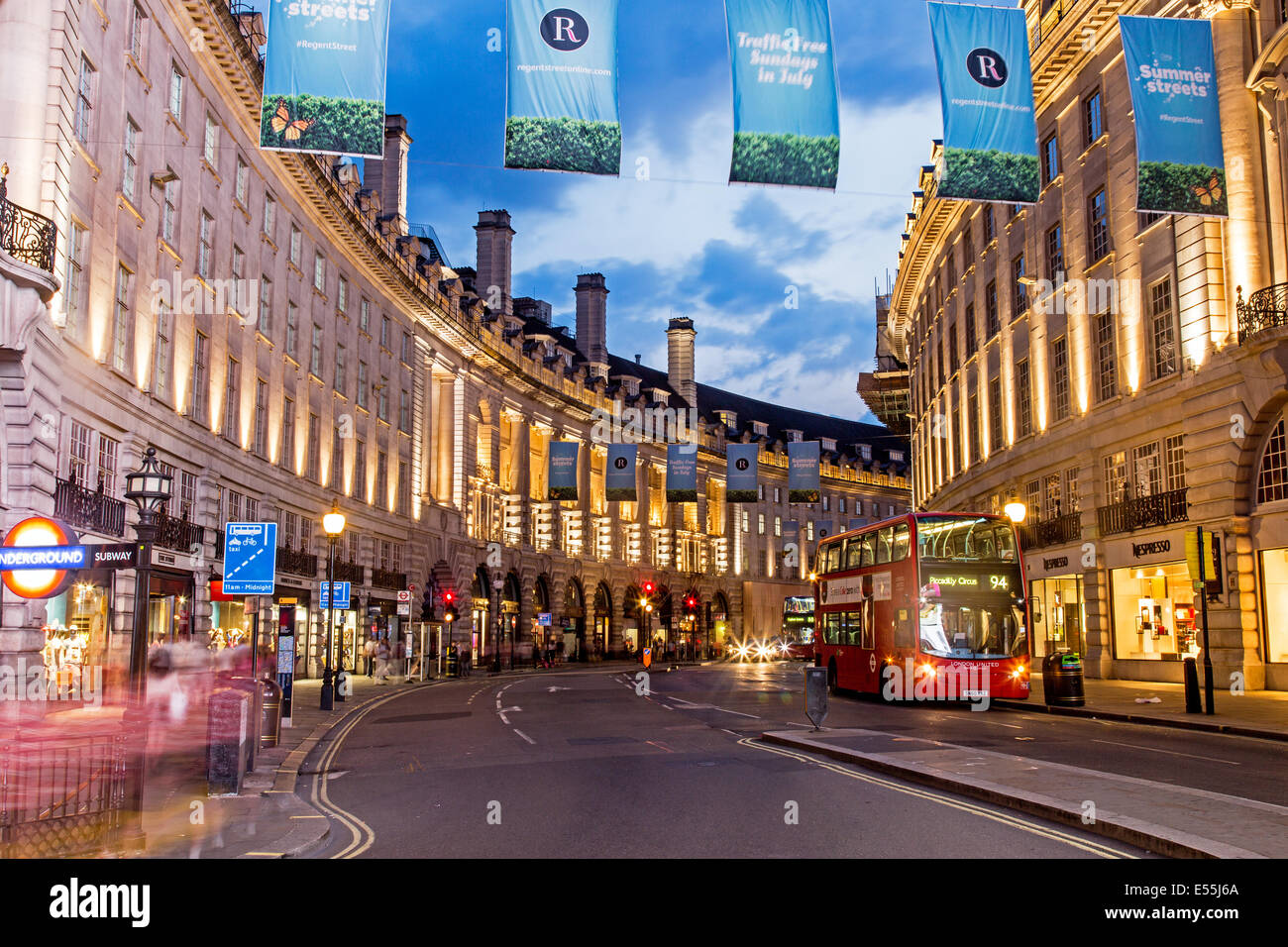 Regent Street Night London UK Banque D'Images