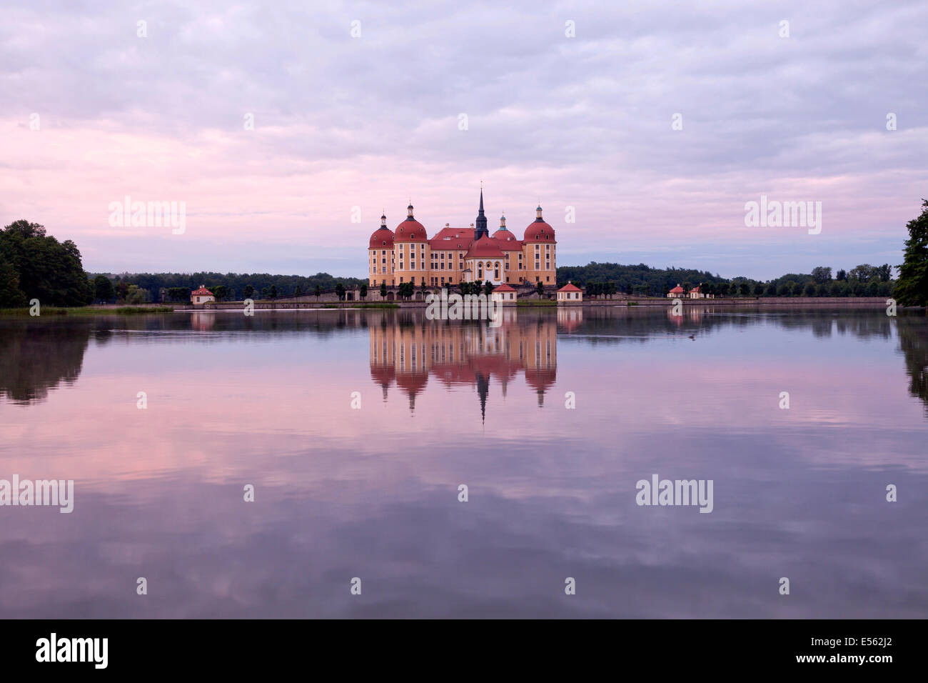 L'humeur du soir au Château de Moritzburg à Moritzburg près de Dresde, Saxe, Allemagne, Europe Banque D'Images