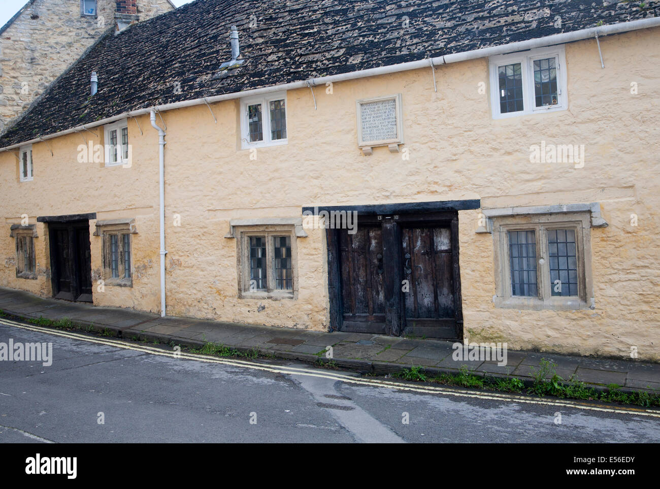 Historique en ligne hospices Kingsbury Street, Calne North Wiltshire, Angleterre érigée par le Dr Jean Tounson Bremhill, vicaire de 1682 Banque D'Images