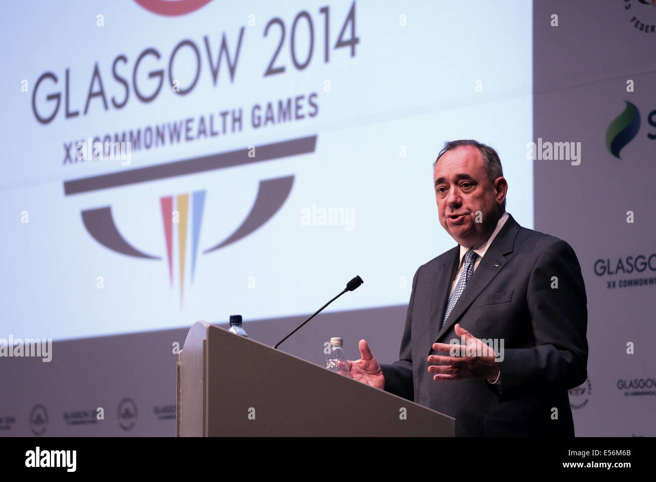 Centre de presse principal de SECC, Glasgow, Écosse, Royaume-Uni, mardi, 22 juillet 2014. Alex Salmond, premier ministre écossais, à la conférence de presse pour accueillir officiellement les médias accrédités des Jeux du Commonwealth de 2014 à Glasgow Banque D'Images