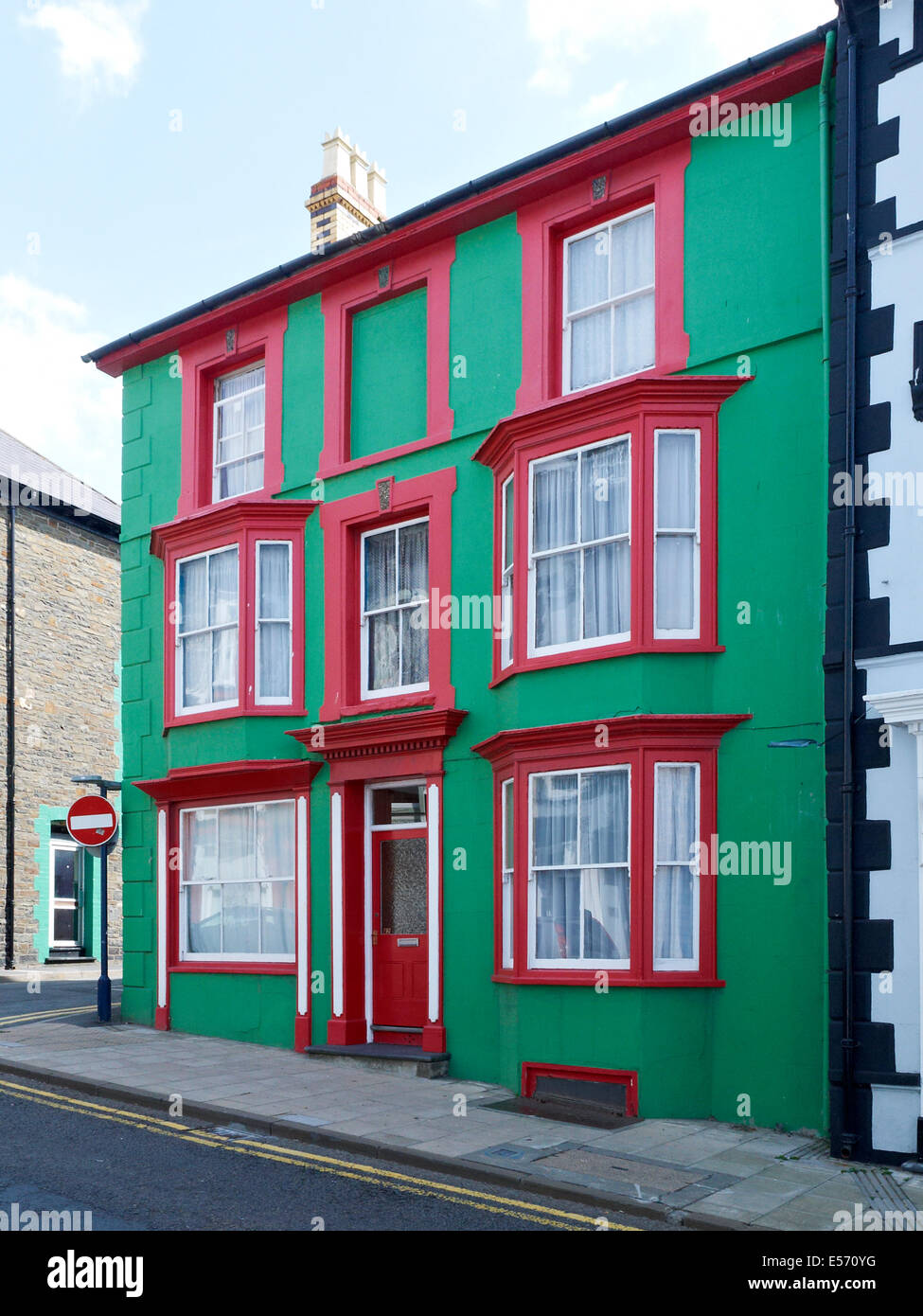 Chambre peinte en couleurs nationales dans Aberythwyth Galles Galles Ceredigion UK Banque D'Images