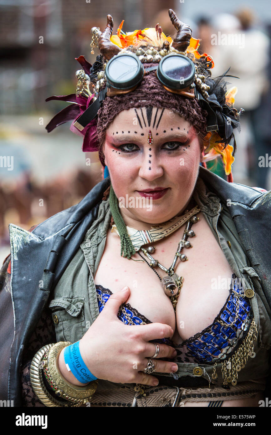 Chevaliers de l'espace, l'événement Fantasy Festival, un rassemblement de joueurs de rôle fantastique toutes sortes de mondes artificiels Banque D'Images