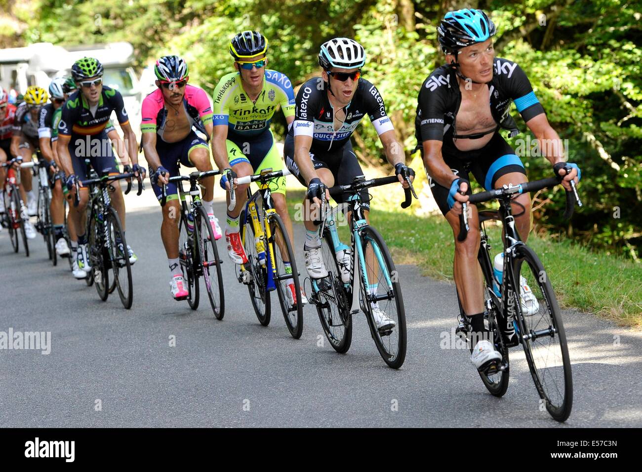 Tour de France Étape 16 Carcassonne à Bagnères-de-Luchon, France. 22 juillet, 2014. Carcassonne à Bagnères-de-Luchon, France. Cyclisme Tour de France, championnat étape 16. Vasil KIRYIENKA (BLR - Team SKY), Jan BAKELANTS (BEL - Omega Pharma - Quick-Step cycling team) et Michael ROGERS (AUS - Équipe TINKOFF-SAXO) monter sur le port de Bales Crédit : Action Plus de Sports/Alamy Live News Banque D'Images