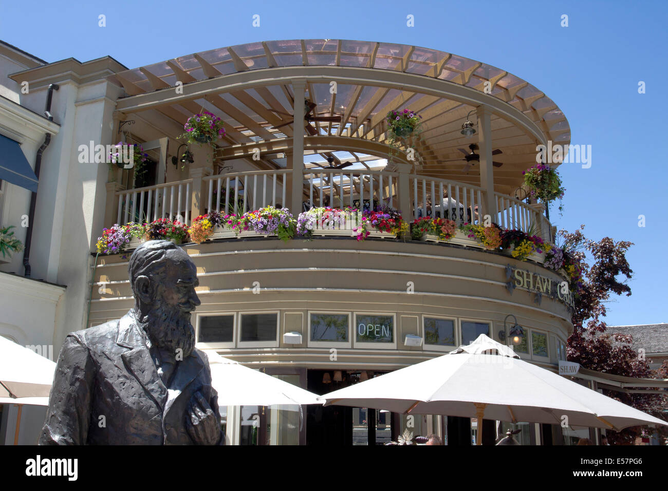 Statue de Sir Bernard Shaw, Niagara on the Lake, sur Banque D'Images