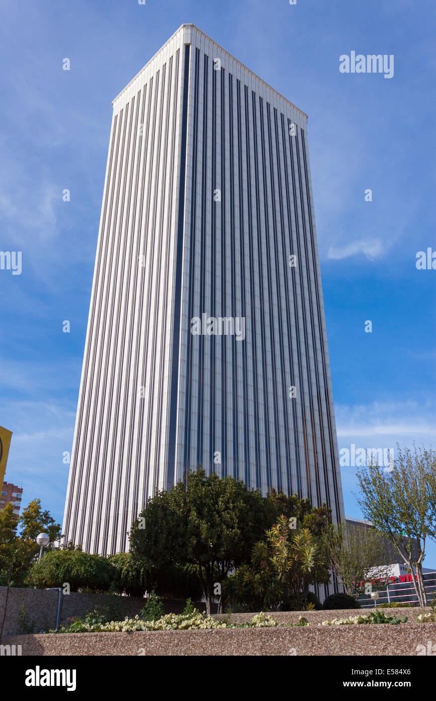 Picasso Tower Banque De Photographies Et D images Haute R solution picasso-tower-banque-de-photographies-et-d-images-haute-r-solution
