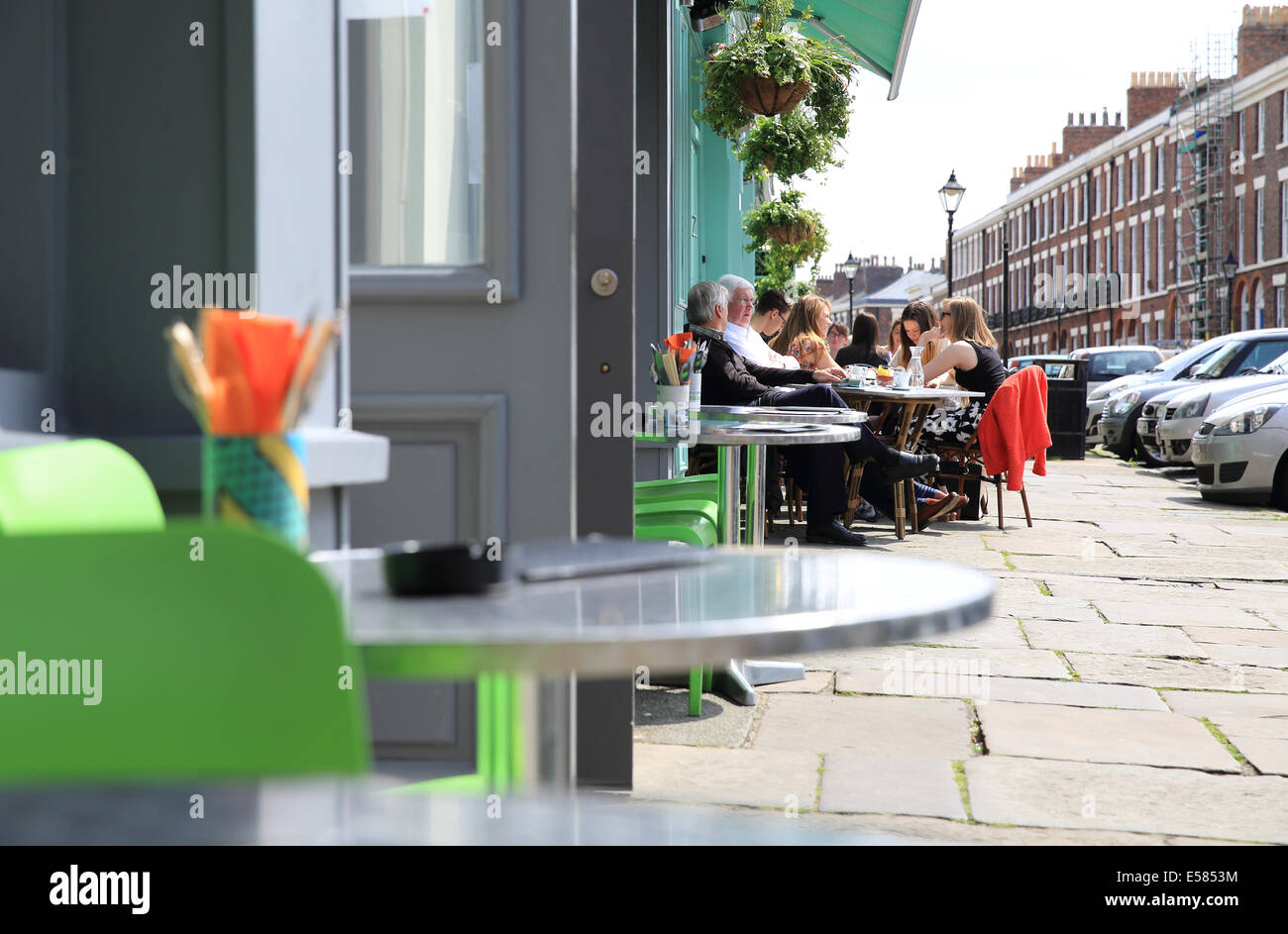 Le trimestre, un restaurant indépendant d'inspiration italienne sur le pavé de la rue Falkner, mitoyen de Hope Street, à Liverpool Banque D'Images