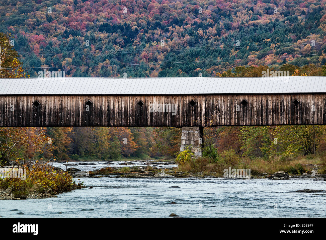 Pont couvert Dummerston, Vermont, Etats-Unis Banque D'Images