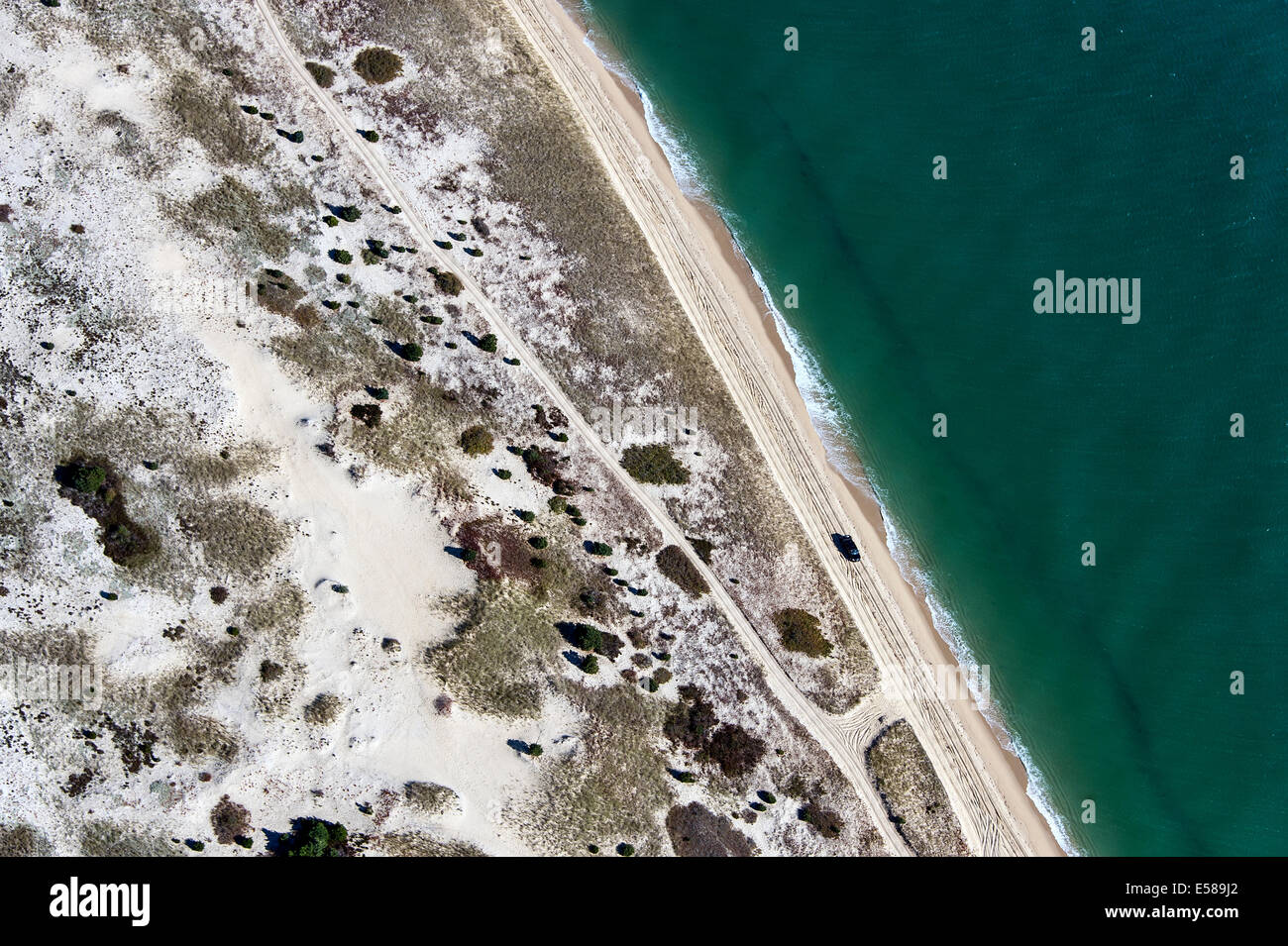 Vue aérienne de la plage de l'île de Chappaquiddick, Martha's Vineyard, Massachusetts, USA Banque D'Images