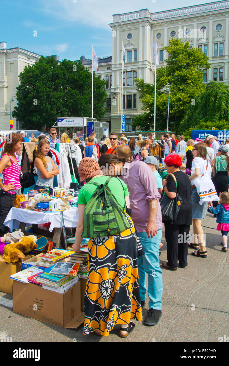 Hietalahden kirpputori, marché aux puces de Hietalahti square, le centre d'Helsinki, Finlande, Europe Banque D'Images