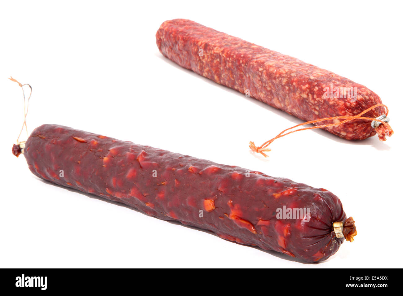 Saucisses isolé sur fond blanc Banque D'Images