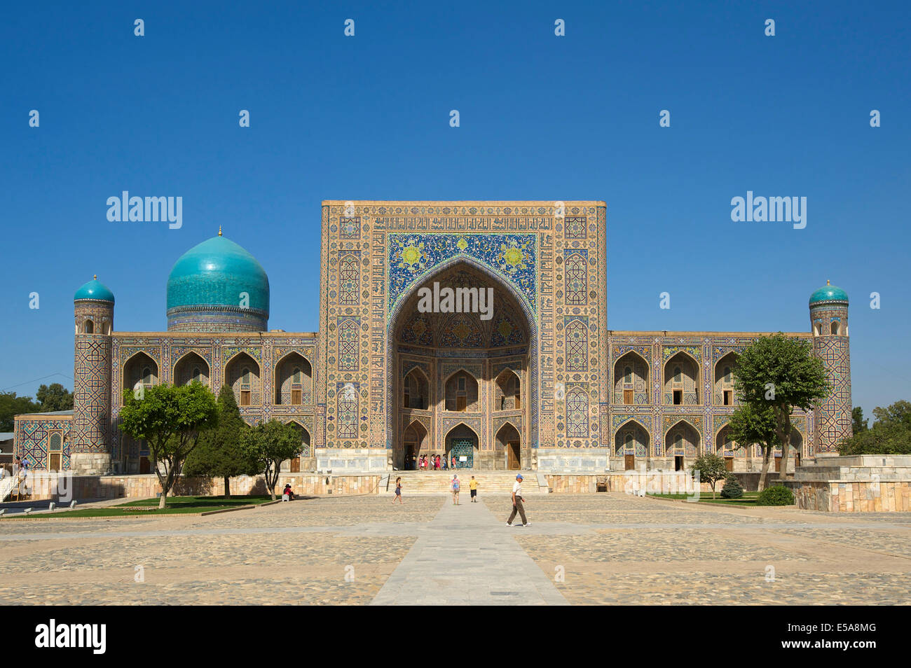 Tilya-Kori Madrasah, Reghistan, Samarkand, Ouzbékistan Banque D'Images
