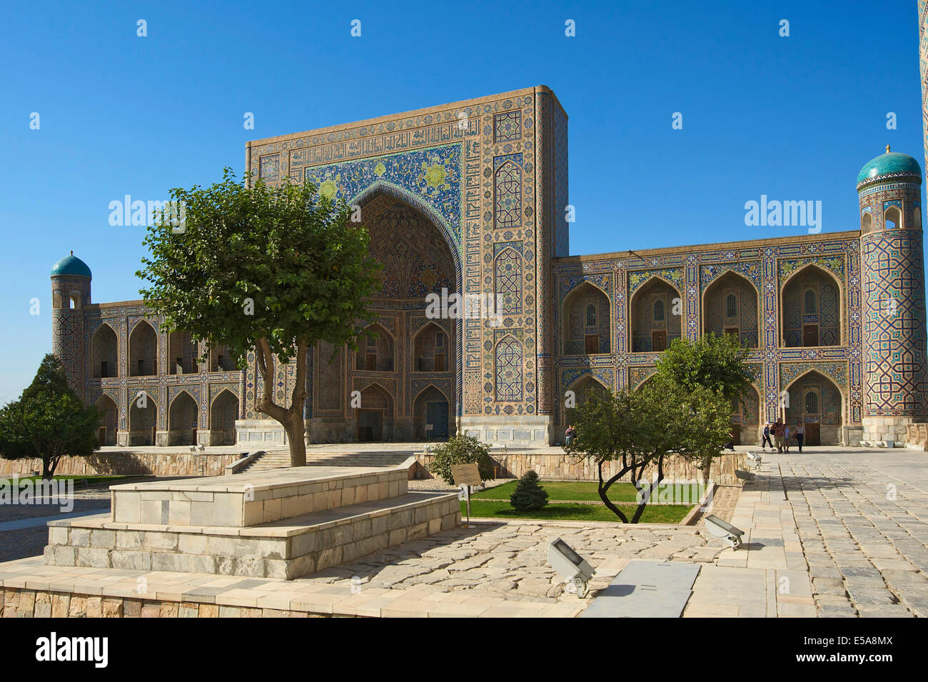 Tilya-Kori Madrasah, Reghistan, Samarkand, Ouzbékistan Banque D'Images
