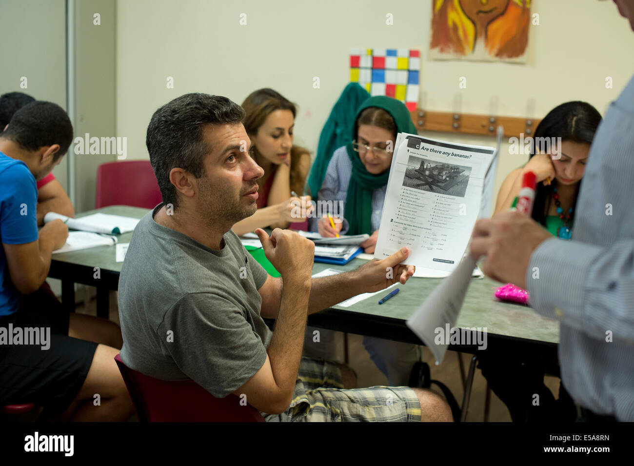 Les étudiants adultes en libre de l'anglais langue seconde (ALS) de classe pour les non-anglophones à Austin TX. Banque D'Images