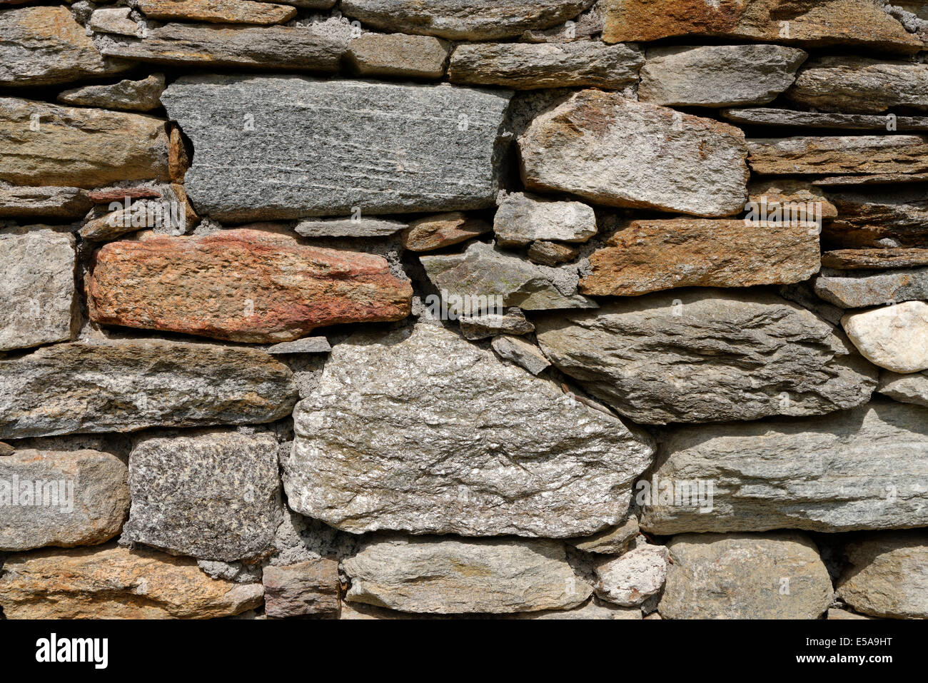 Mur en pierre sèche, mica, Ardoise, granit, St Leonhard dans le Tyrol du Sud, de Passeier, Trentino-Alto Adige, Italie Banque D'Images