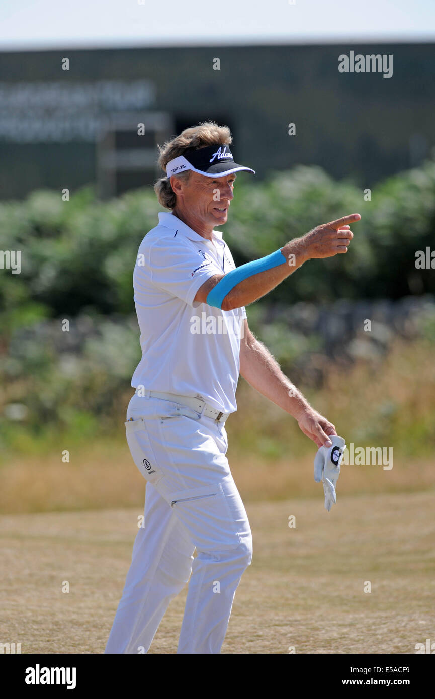 Porthcawl, Pays de Galles, Royaume-Uni. Le 25 juillet, 2014. Chef Bernhard Langer de l'Allemagne lors de la deuxième journée de l'Open Golf Championship au Royal Porthcawl Golf Club dans le sud du Pays de Galles cet après-midi. Credit : Phil Rees/Alamy Live News Banque D'Images