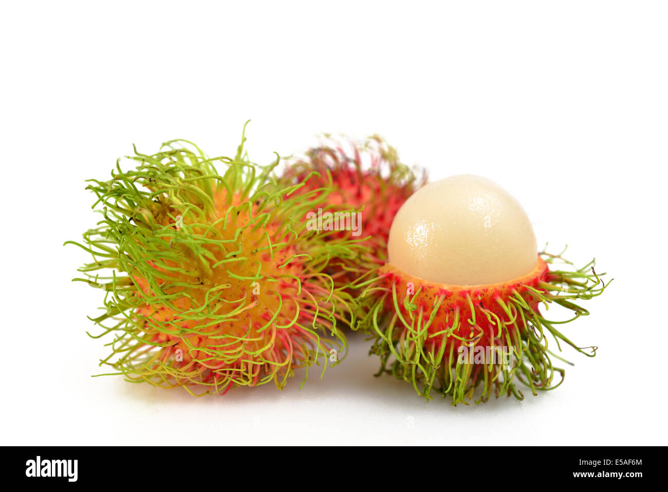 Rambutan fruit isolated on white Banque D'Images