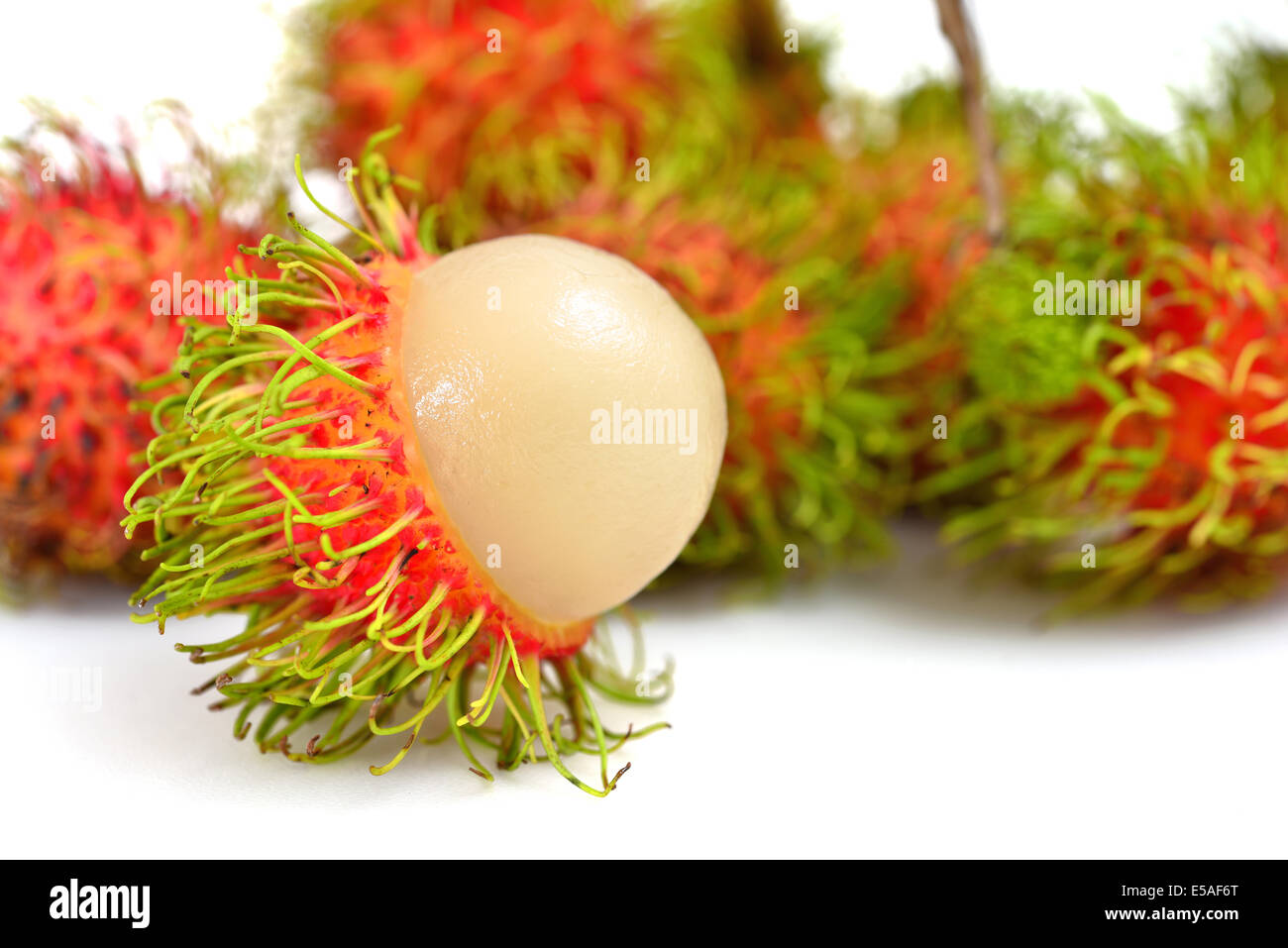 Rambutan fruit isolated on white Banque D'Images