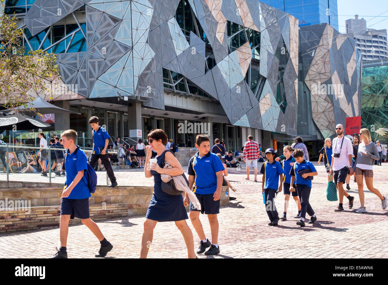 Melbourne Australie, Federation Square, SBS Television & radio Headquarters, Special Broadcasting Service, Deconstructivist style, architecture étudiant stu Banque D'Images