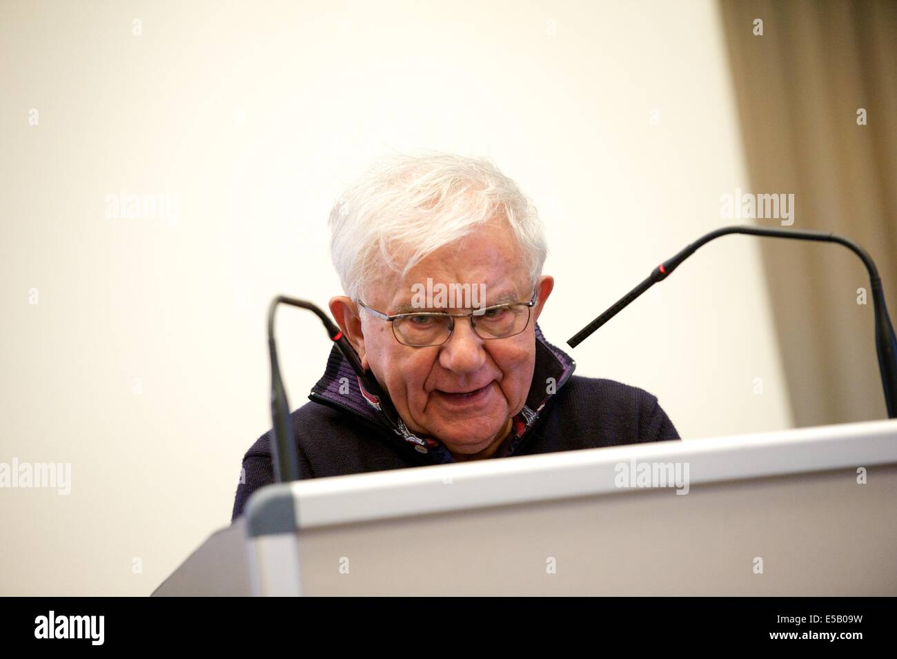 Don Antonio mazzi lugano salle des congrès Banque D'Images