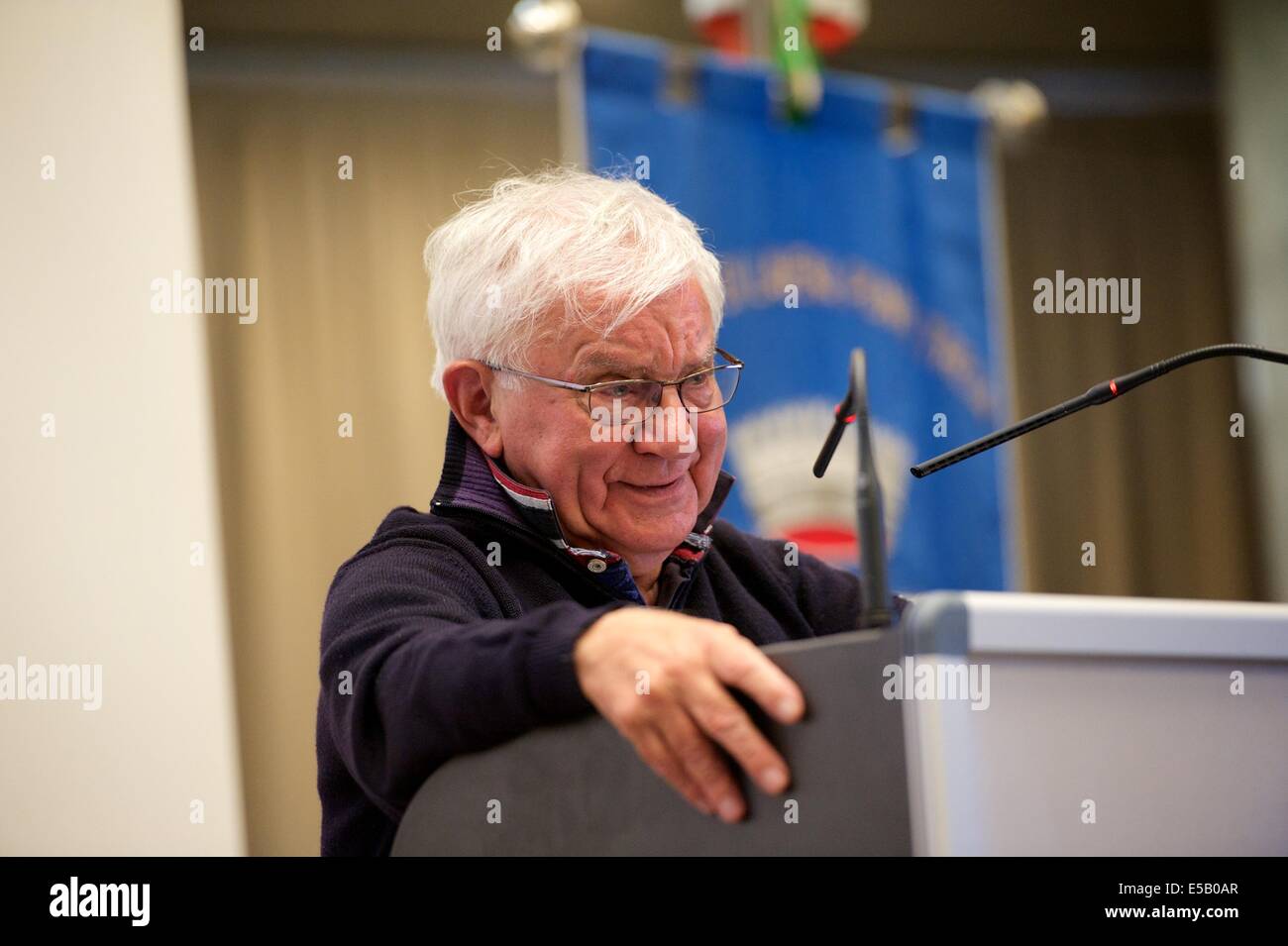 Don Antonio mazzi lugano salle des congrès Banque D'Images