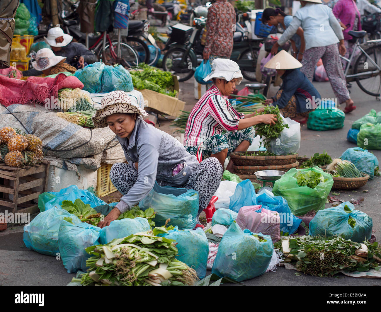 La rue du marché à Hoi An, Vietnam, Hanoi ou Banque D'Images