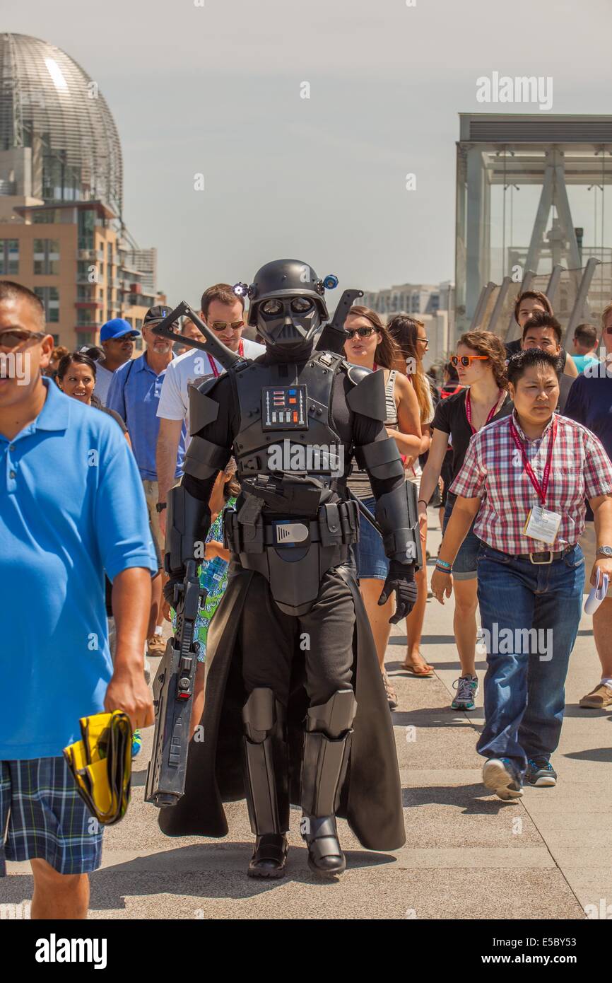 San Diego, CA, US. 26 juillet, 2014. Aujourd'hui, c'est le troisième jour de l'événement de quatre jours International Comic-Con 2014.Vu ici :.Sith bouty hunter, Luis Projets. Credit : Daren Fentiman/ZUMA/Alamy Fil Live News Banque D'Images