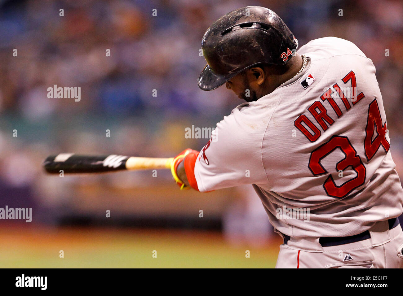 Saint Petersburg, Florida, USA. 26 juillet, 2014. Red Sox de Boston David Ortiz frappeur désigné (34) avec une règle de double dans la première manche de la Red Sox de Boston au Rays de Tampa Bay au Tropicana Field à Saint-Pétersbourg, en Floride, le samedi 26 juillet, 2014. Credit : Vragovic/Tampa Bay Times/ZUMA/Alamy Fil Live News Banque D'Images