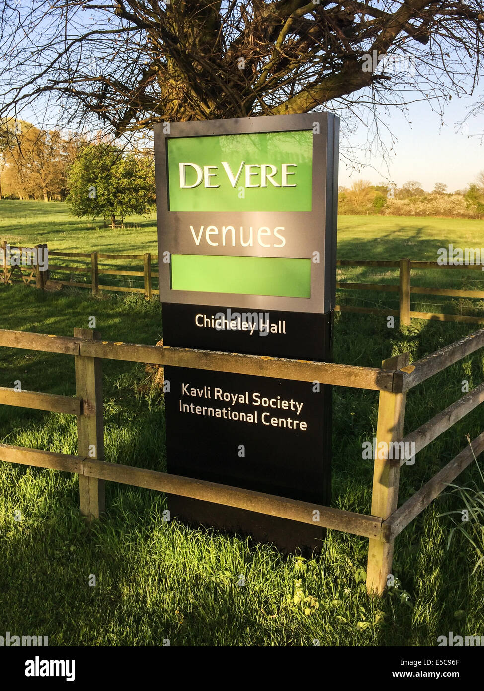 Entrée à la Société royale au Centre International Kavli Chicheley Hall, Newport Pagnell, UK Banque D'Images