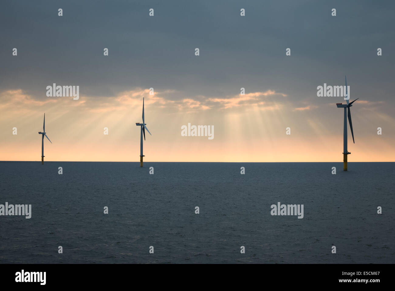 Gwynt y Mor ferme éolienne au large de la côte nord du Pays de Galles au cours de la phase de construction en 2014. Banque D'Images